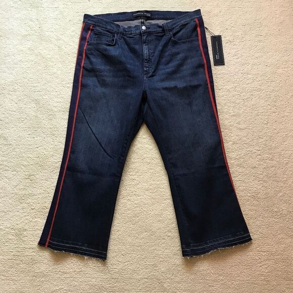 NWT Carolyn High-Rise Baby-Boot Jean - Picture 14 of 14